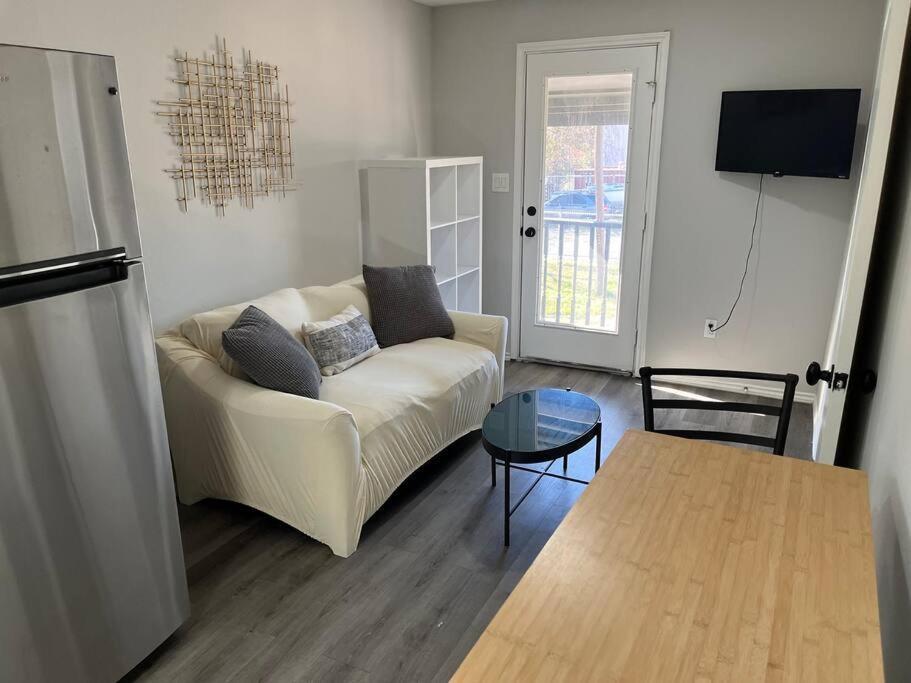 Quaint 1 Bd Close To Downtown Хюстън Екстериор снимка